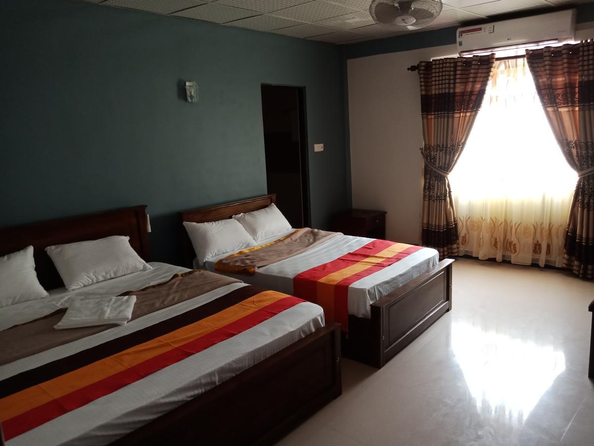 Global City Hotel Maligawatta エクステリア 写真