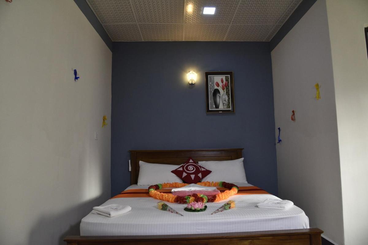 Global City Hotel Maligawatta エクステリア 写真
