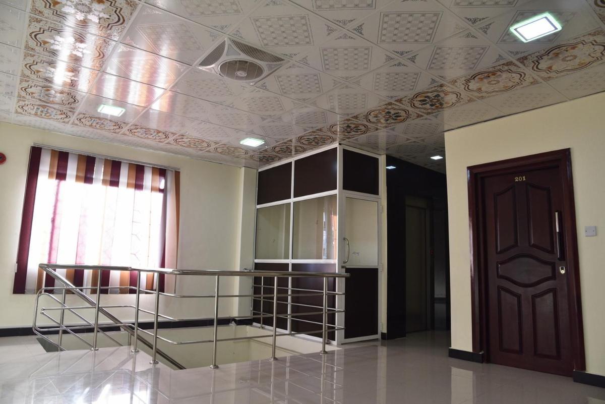 Global City Hotel Maligawatta エクステリア 写真