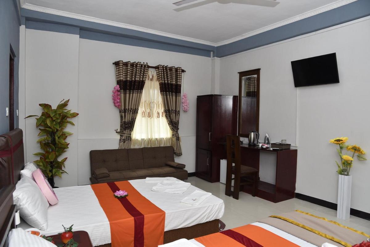 Global City Hotel Maligawatta エクステリア 写真